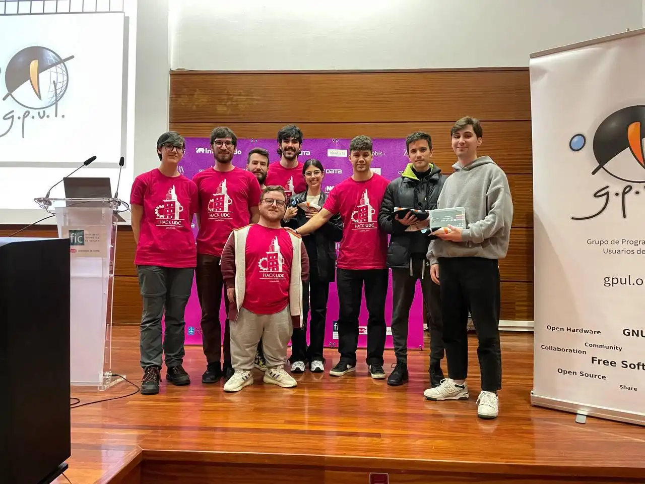 HackUDC 2023 organizing team photo